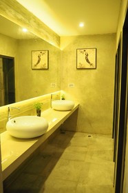 The Kno Hotel