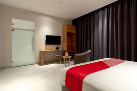 Travel Hub Hotel by OYO Rooms