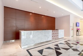 Travel Hub Hotel by OYO Rooms