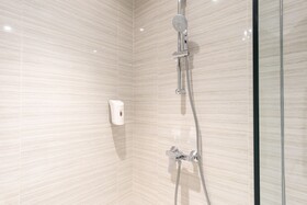 Travel Hub Hotel by OYO Rooms