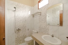 Wisma Sibayak Guest House by RedDoorz