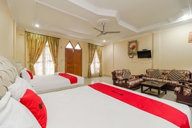 Wisma Sibayak Guest House by RedDoorz