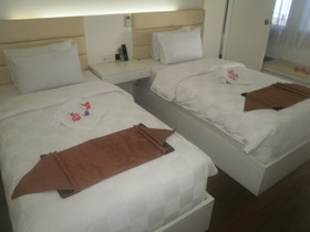Cavery Beach Hotel
