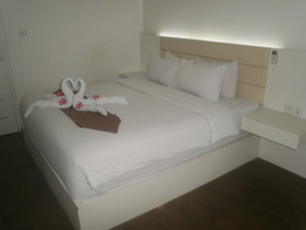 Cavery Beach Hotel