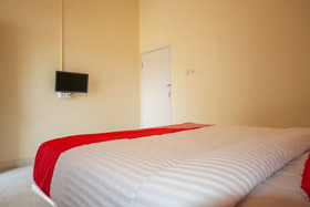 Delima Guest House Syariah by OYO Rooms