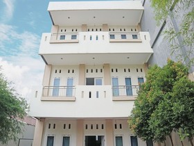 Grya Lavinsa by OYO Rooms