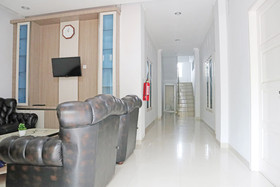 Grya Lavinsa by OYO Rooms