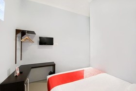 Guesthouse Pagi Sore Syariah by OYO Rooms