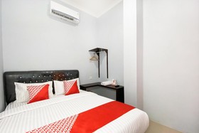 Guesthouse Pagi Sore Syariah by OYO Rooms