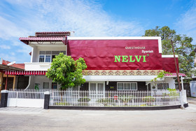 Guesthouse Syariah Nelvi