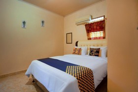 Harland Guesthouse by OYO Rooms