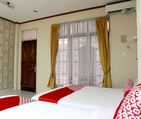 Lenggogeni House by OYO Rooms
