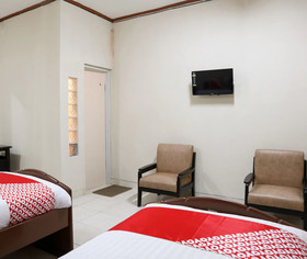 Lenggogeni House by OYO Rooms
