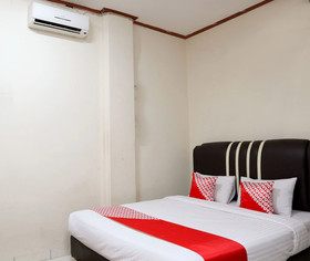 Lenggogeni House by OYO Rooms