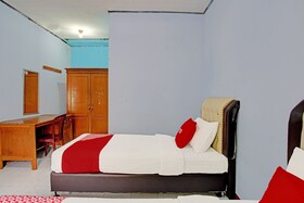 Maqomi Homestay Syariah by OYO