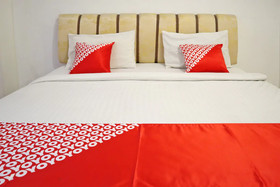 M Authentic Kost Man by OYO Rooms