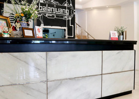 Monalisa Residence And Cafe by OYO Rooms