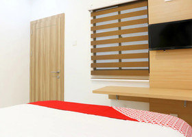 Monalisa Residence And Cafe by OYO Rooms