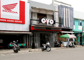 Monalisa Residence And Cafe by OYO Rooms