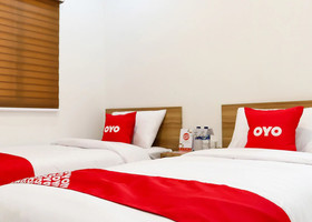 Monalisa Residence And Cafe by OYO Rooms