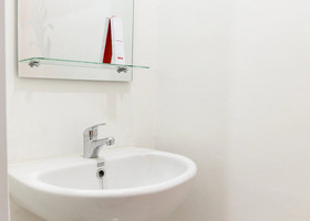 Monalisa Residence And Cafe by OYO Rooms