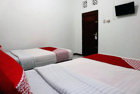 Penginapan Eby by OYO Rooms