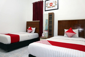 Penginapan Eby by OYO Rooms