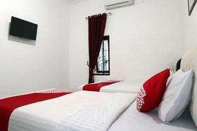 Penginapan Eby by OYO Rooms