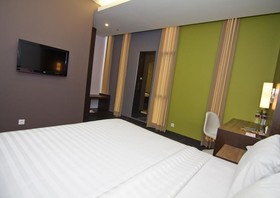 Plan B Hotel