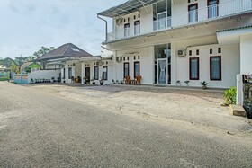 Pondok Amak Syariah By OYO