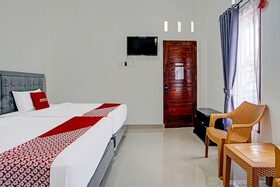 Pondok Amak Syariah By OYO