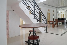 Sachila Residence Syariah  by OYO Rooms