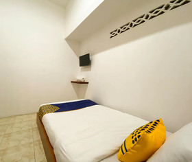 Sho Family Homestay & Resto by OYO Rooms