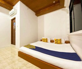 Sho Family Homestay & Resto by OYO Rooms