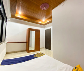 Sho Family Homestay & Resto by OYO Rooms