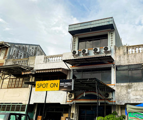Sho Family Homestay & Resto by OYO Rooms
