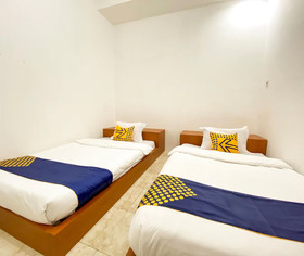 Sho Family Homestay & Resto by OYO Rooms