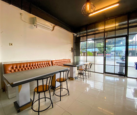 Sho Family Homestay & Resto by OYO Rooms
