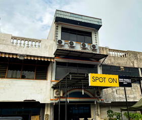 Sho Family Homestay & Resto by OYO Rooms