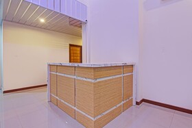 Suri Guest House Syariah by OYO