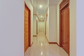 Suri Guest House Syariah by OYO