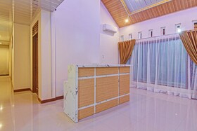 Suri Guest House Syariah by OYO