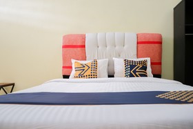Wisma Padati Syariah by OYO Rooms