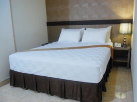 OYO 736 Hotel Best Skip