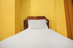 Super OYO Collection O 92690 Hotel Limas