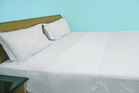 Super OYO Collection O 92690 Hotel Limas