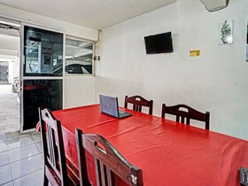 Sweet 17 Kost by OYO