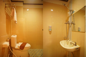 Winer Hotel by OYO Rooms