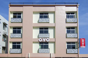 Wisata Hotel by OYO Rooms