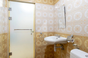 Hotel 211 by OYO Rooms